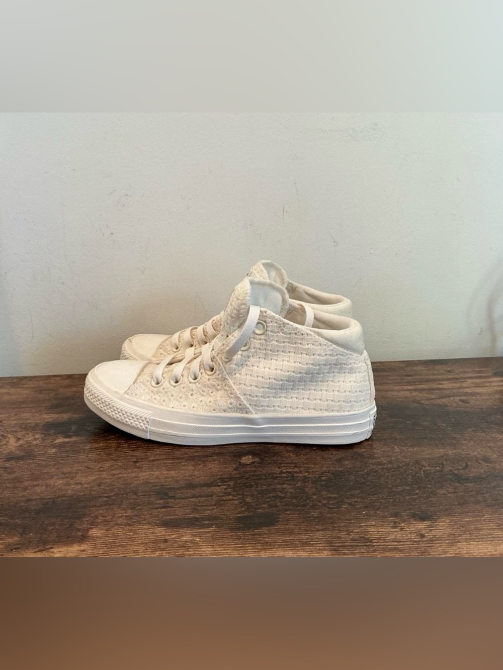 Converse CTAS Madison Mid Crochet Knit Lace Egret/Vintage White Women - Picture 7 of 8